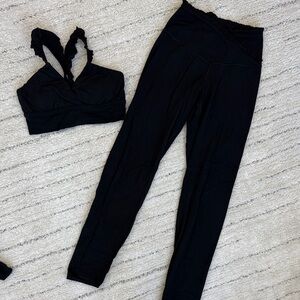 Aerie Black Sports Bra and Leggings Set